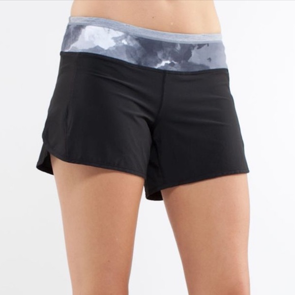 Lululemon 🍋 Turbo Run Short Size 10 - Picture 2 of 13